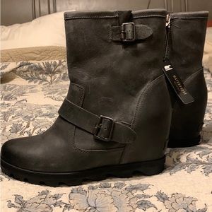 Sorel Joan of Arctic wedge II boot 8.5 womens